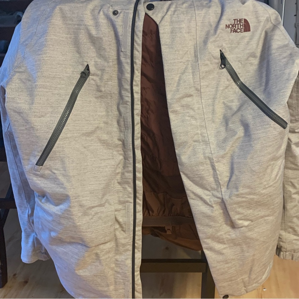 Mens The North Face winter coat